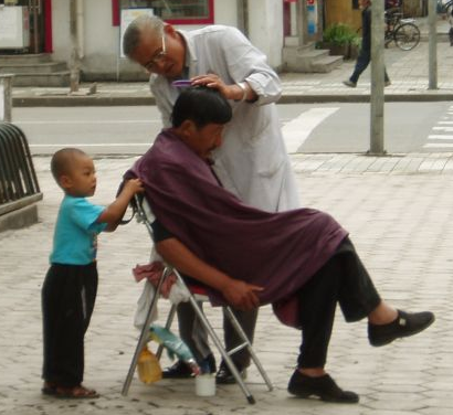 Haircut_wikimedia_commons