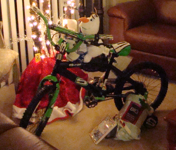 tamas-kovach-christmas-bike-olaf-posted-cutting-edge-blog-mhpronews-
