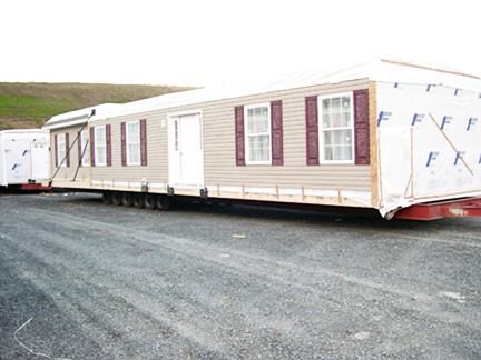 modular home ready to ship, wikimedia commons
