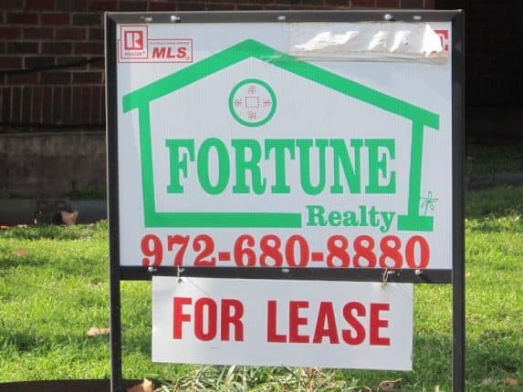 For Lease, Photo by Eric Miller