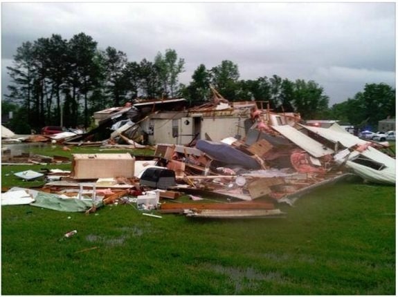 tornado-damage-pearl-mississippi