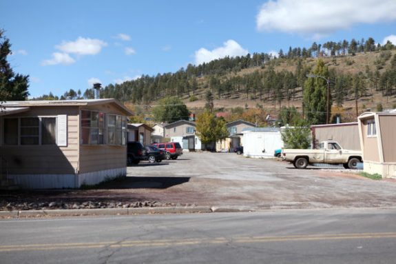 mfg com  arrowhead village mobile home park  jake bacon arizona daily sun  credit