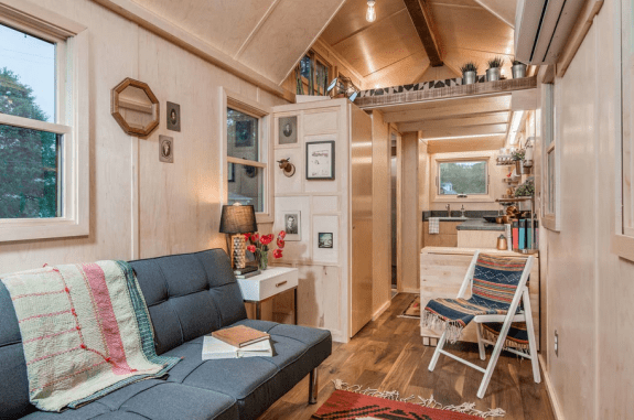 Tiny_Home_Tennessee_New_Frontier_Tiny_Home_their_credit postedDailyBusinessNewsMHProNews