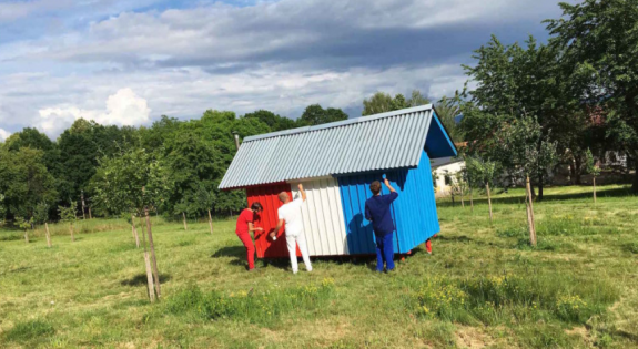 france-prefabtinyhouse-assembledinhabitat-posteddailybusinessnewsmodularprefabhousingindustrynews-mhpronews