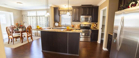 KitchenDining-Sunshine_Home-ManufacturedHomes-PostedManufacturedHousingIndustryDailyBusinessNewsMHProNews